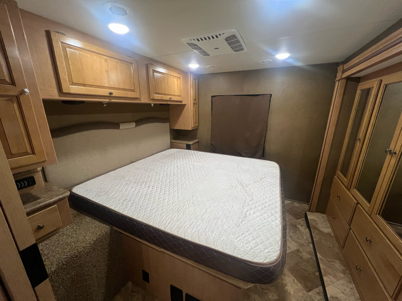 Thor Motor Coach Windsport  2016