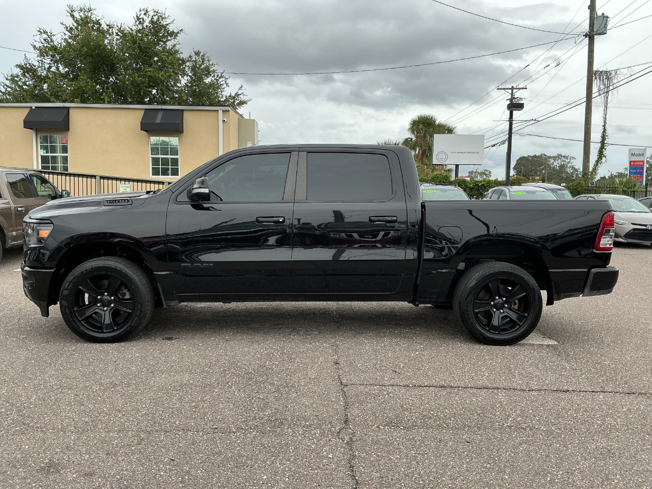 RAM 1500 Big Horn Crew Cab SWB 4WD 2020