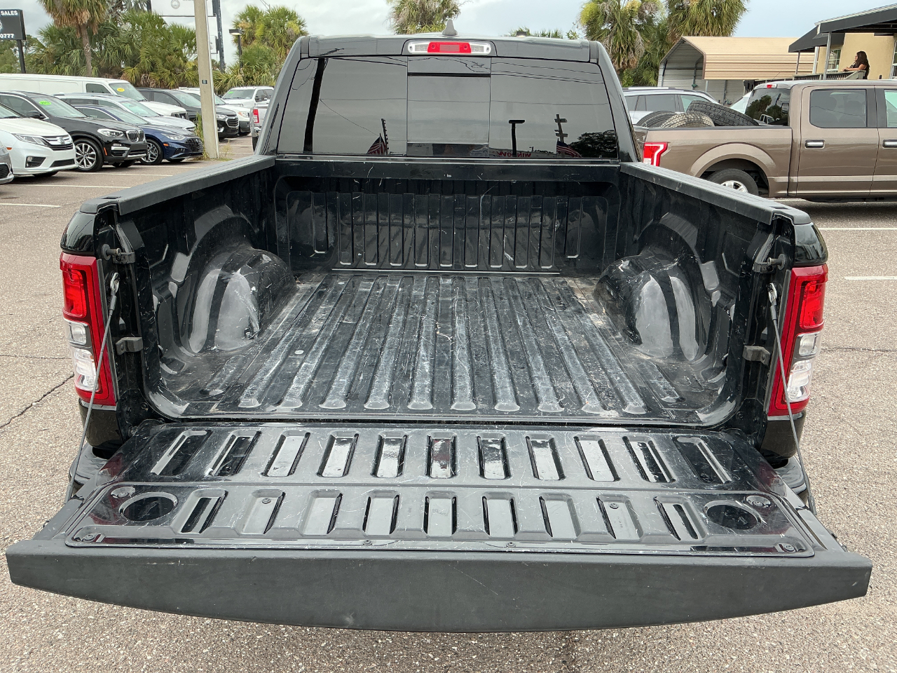 RAM 1500 Big Horn Crew Cab SWB 4WD 2020
