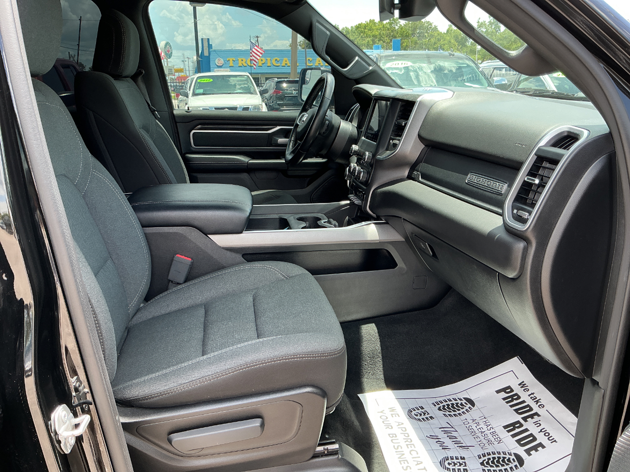 RAM 1500 Big Horn Crew Cab SWB 4WD 2020