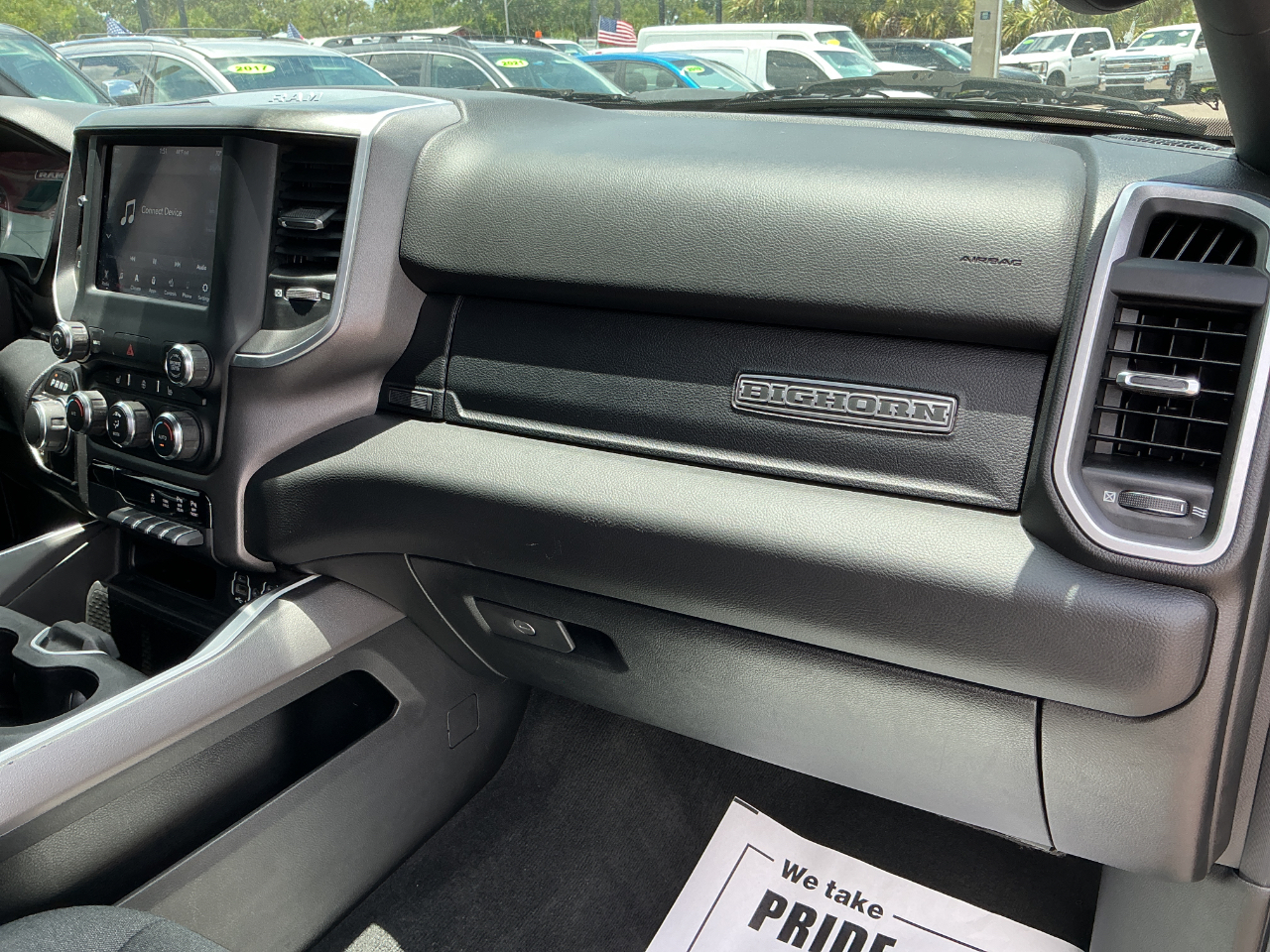 RAM 1500 Big Horn Crew Cab SWB 4WD 2020