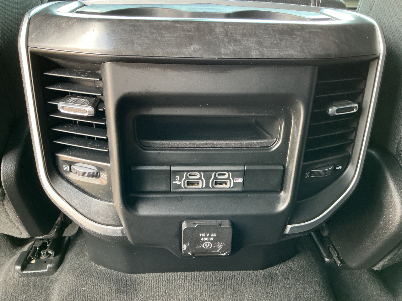 RAM 1500 Big Horn Crew Cab SWB 4WD 2020