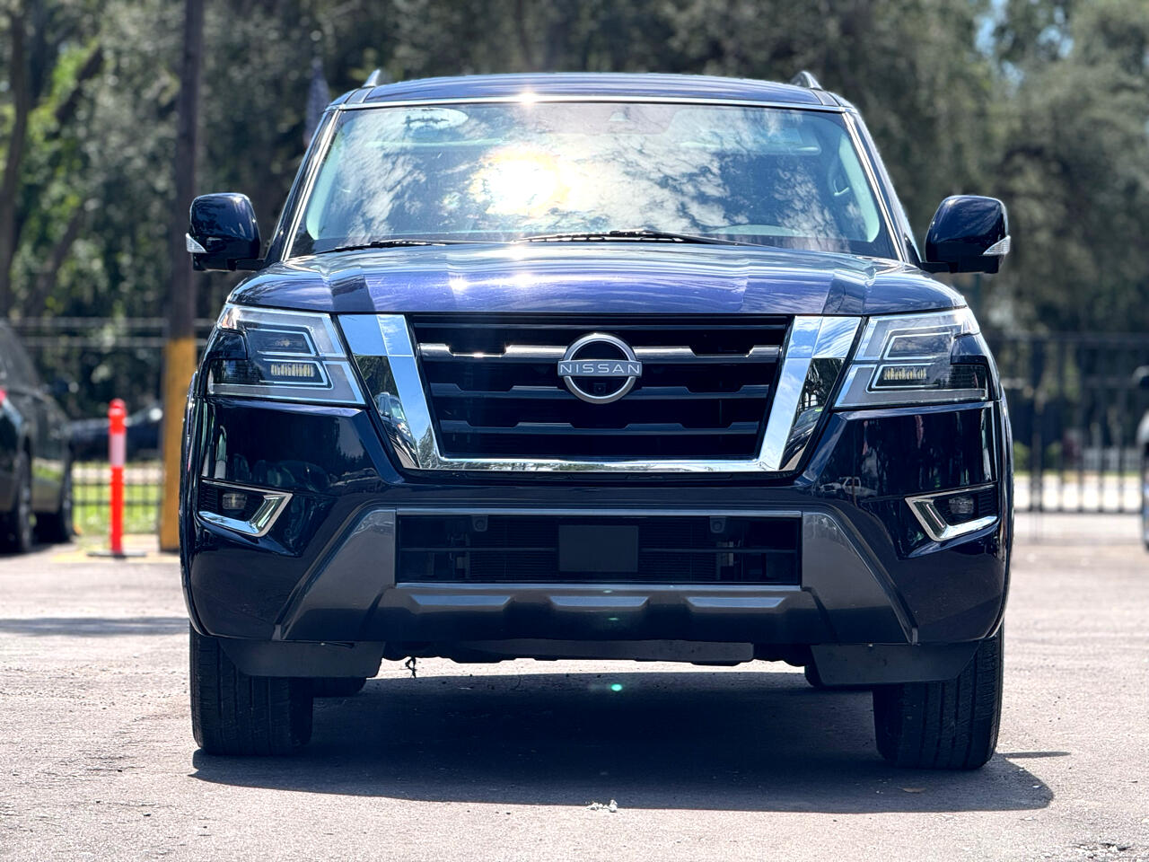 2023 Nissan Armada SL photo 2