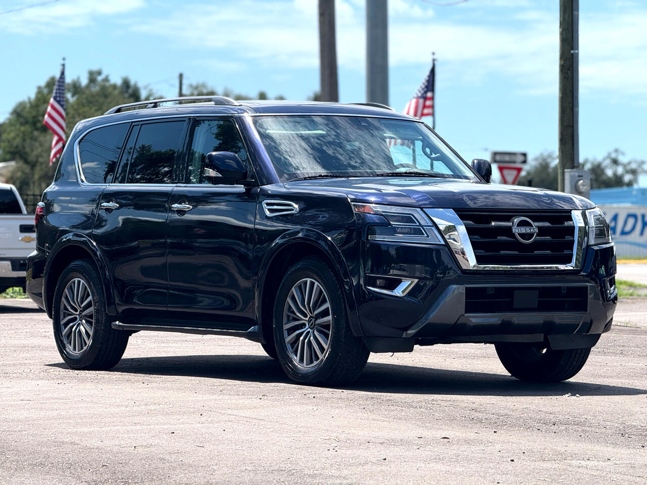 2023 Nissan Armada SL photo 3