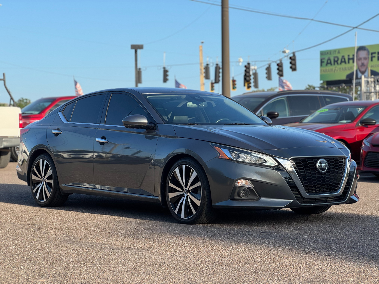 Nissan Altima 2.0 Platinum Sedan 2020