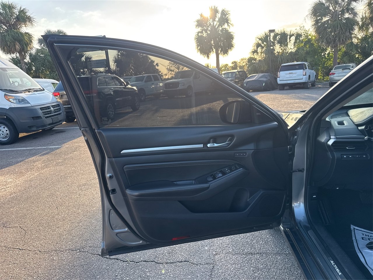 Nissan Altima 2.0 Platinum Sedan 2020