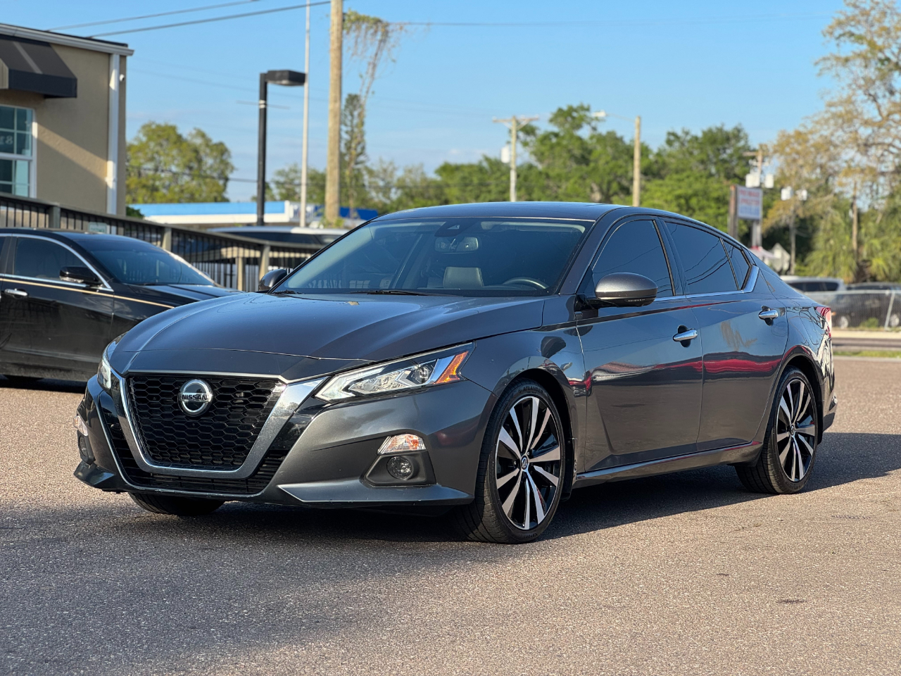 Nissan Altima 2.0 Platinum Sedan 2020