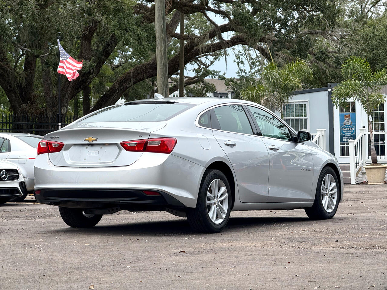 2018 Chevrolet Malibu 1LT photo 4