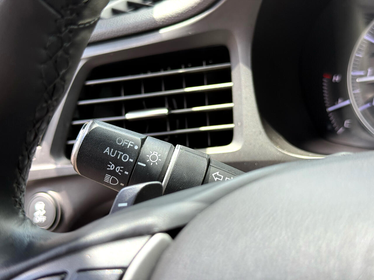 2019 Acura ILX Base photo 19