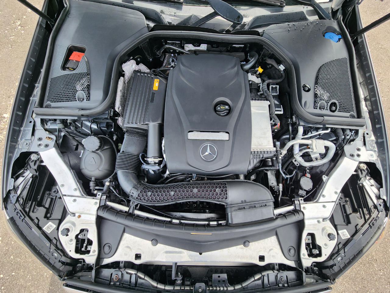 Mercedes-Benz E-Class E300 Luxury 4MATIC Sedan 2018
