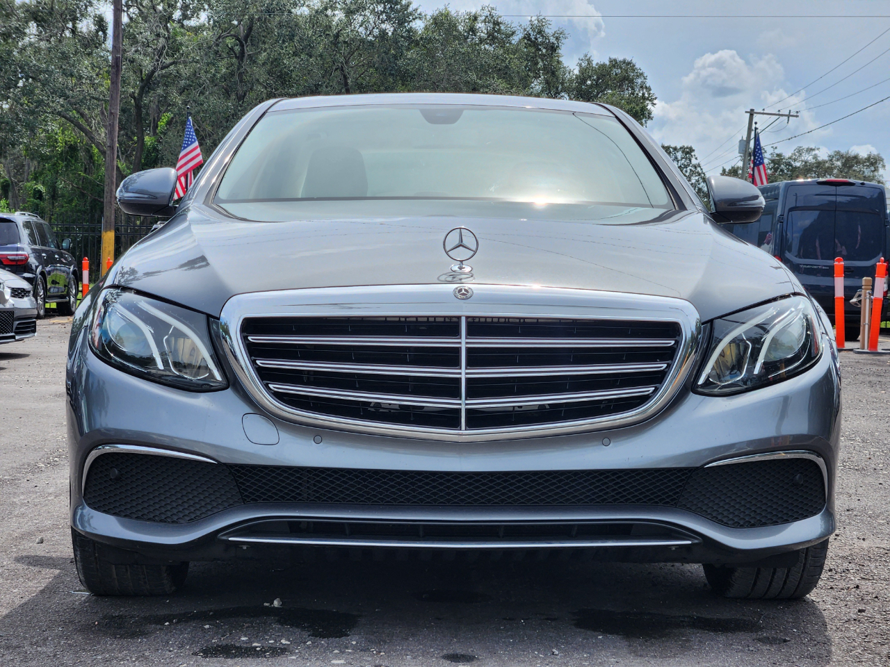 Mercedes-Benz E-Class E300 Luxury 4MATIC Sedan 2018
