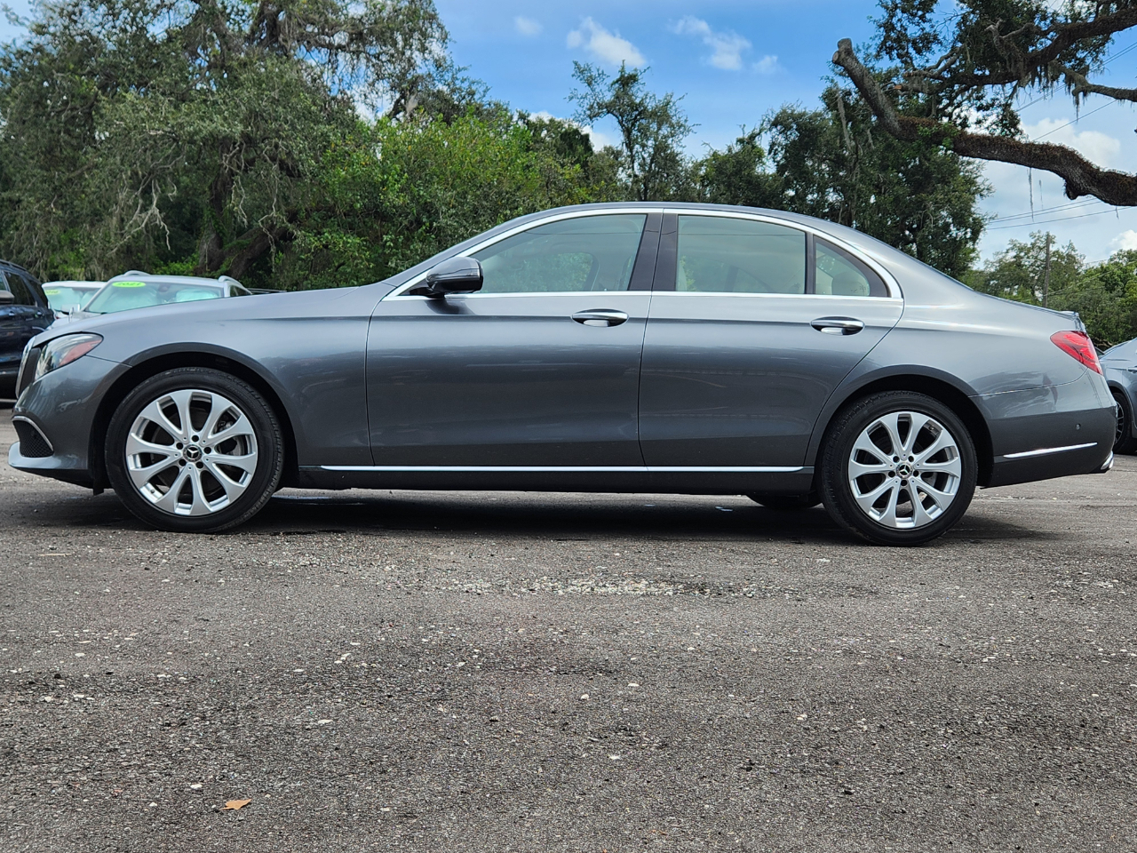 Mercedes-Benz E-Class E300 Luxury 4MATIC Sedan 2018