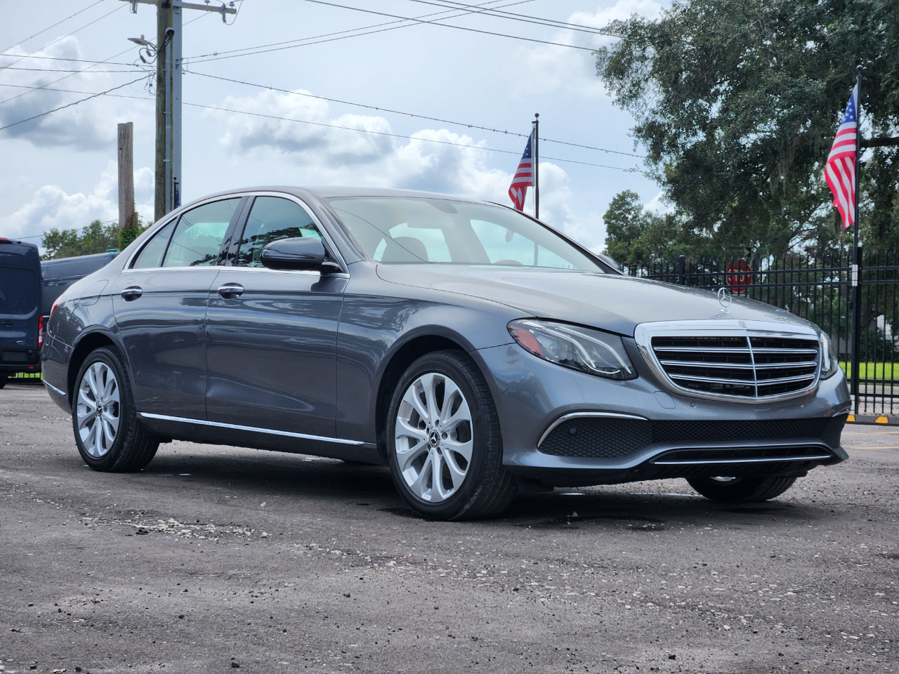 Mercedes-Benz E-Class E300 Luxury 4MATIC Sedan 2018