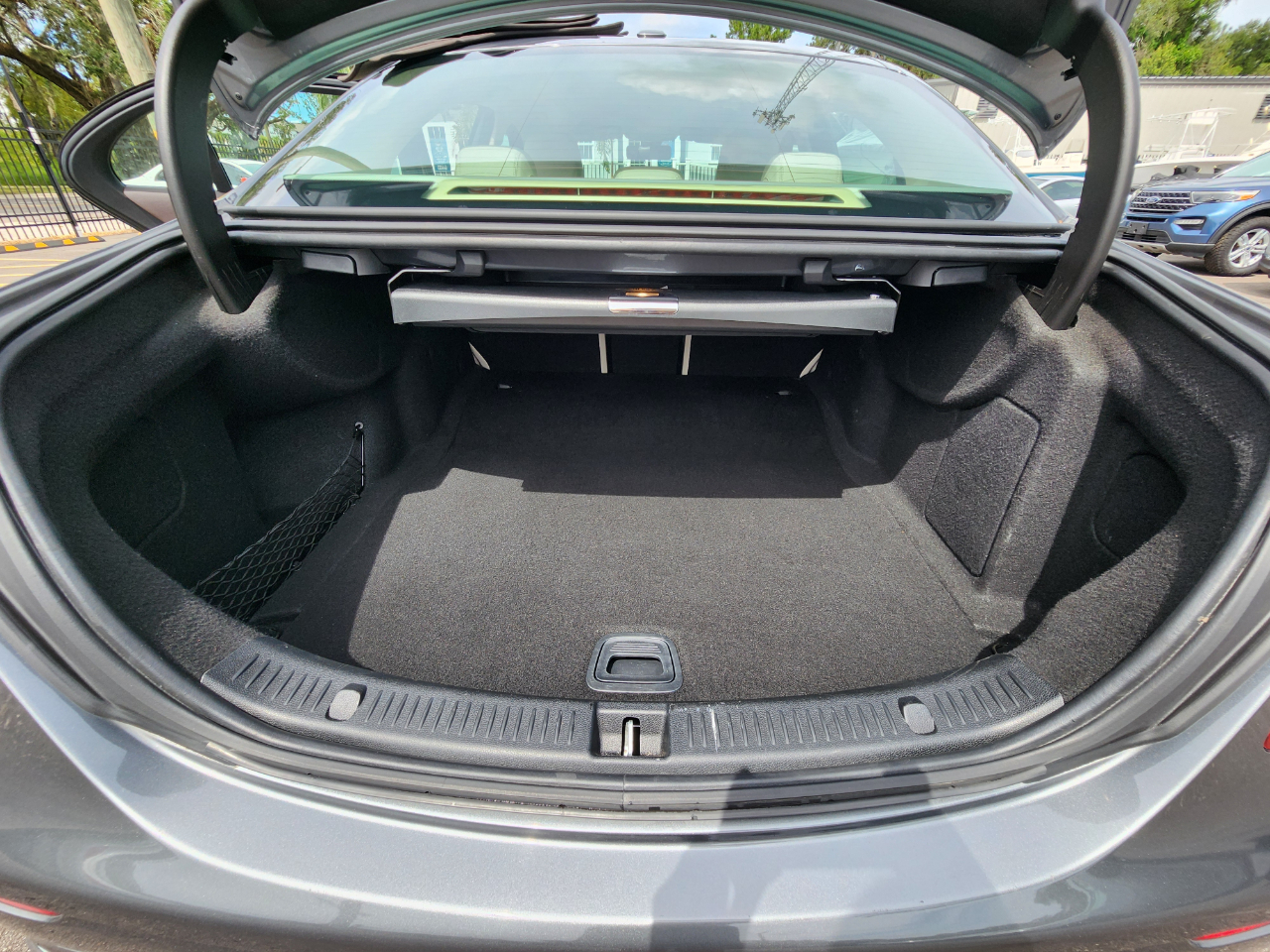Mercedes-Benz E-Class E300 Luxury 4MATIC Sedan 2018