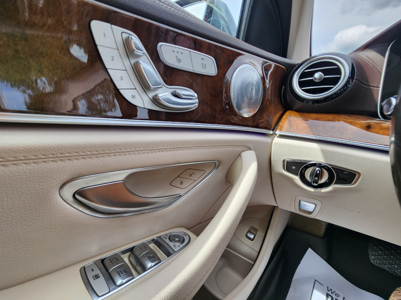Mercedes-Benz E-Class E300 Luxury 4MATIC Sedan 2018