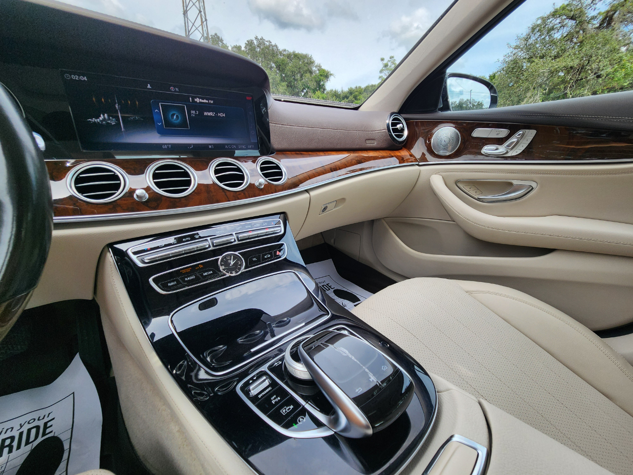 Mercedes-Benz E-Class E300 Luxury 4MATIC Sedan 2018