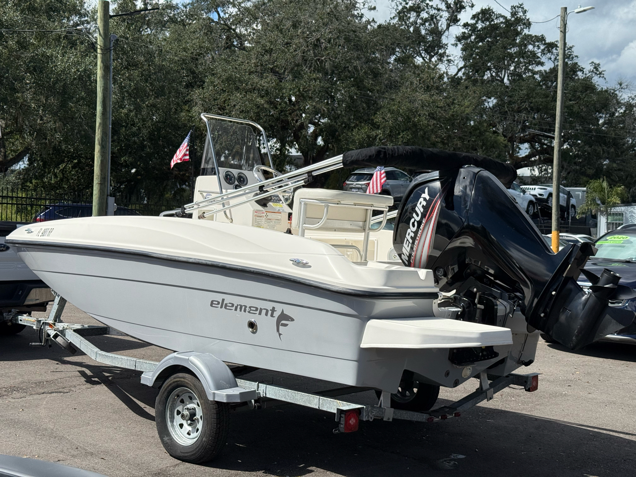 Bayliner Element  2018