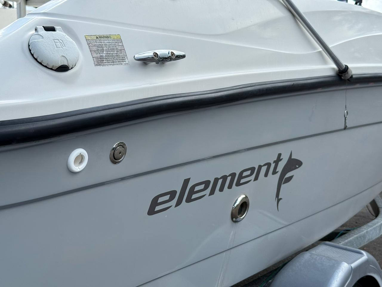 Bayliner Element  2018