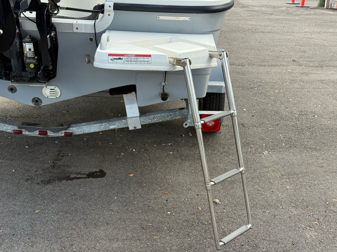 Bayliner Element  2018