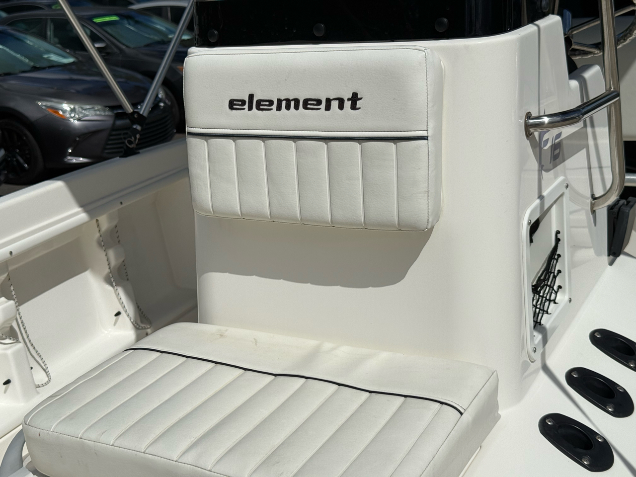Bayliner Element  2018