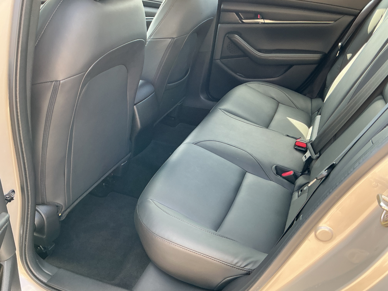 Mazda MAZDA3  2023
