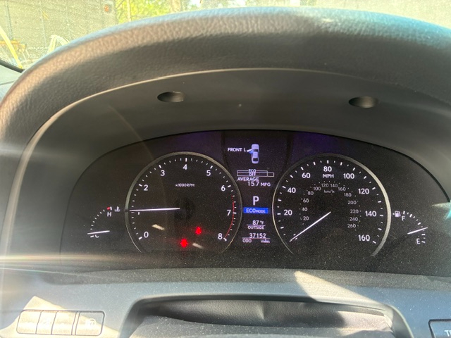 2013 Lexus LS 460 photo 2