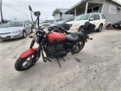 2013 Harley-Davidson XL1200C 