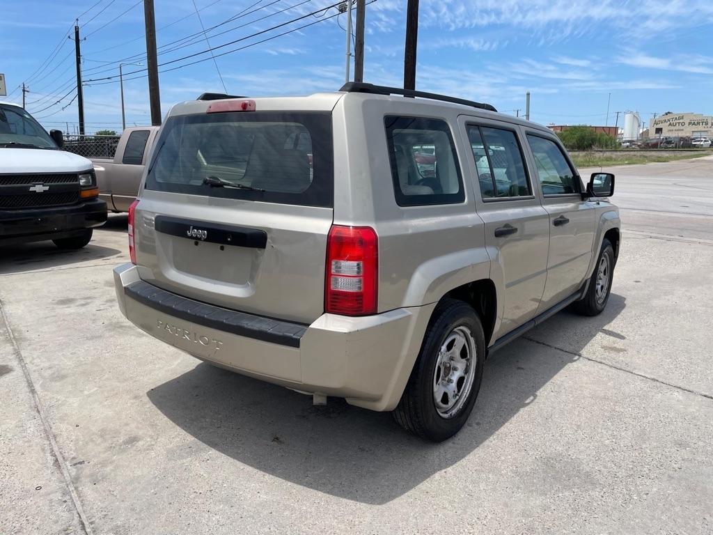 Jeep Patriot Sport 2WD 2010