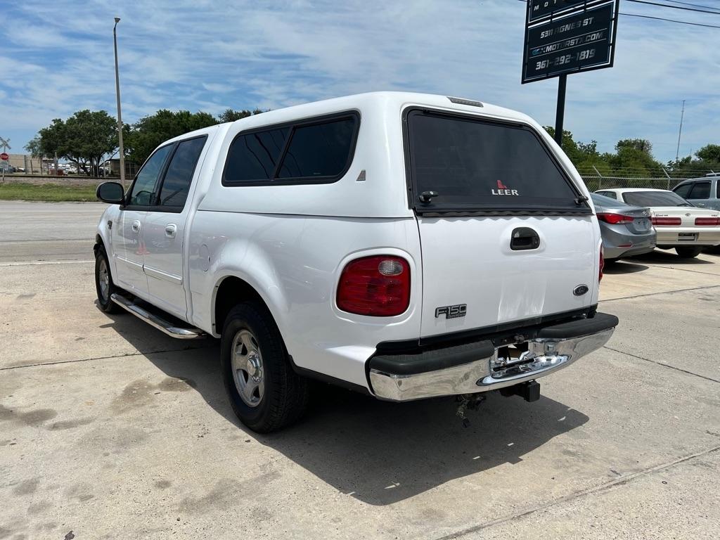 Ford F-150 XLT SuperCrew 2WD 2001