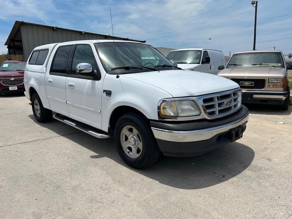 Ford F-150 XLT SuperCrew 2WD 2001
