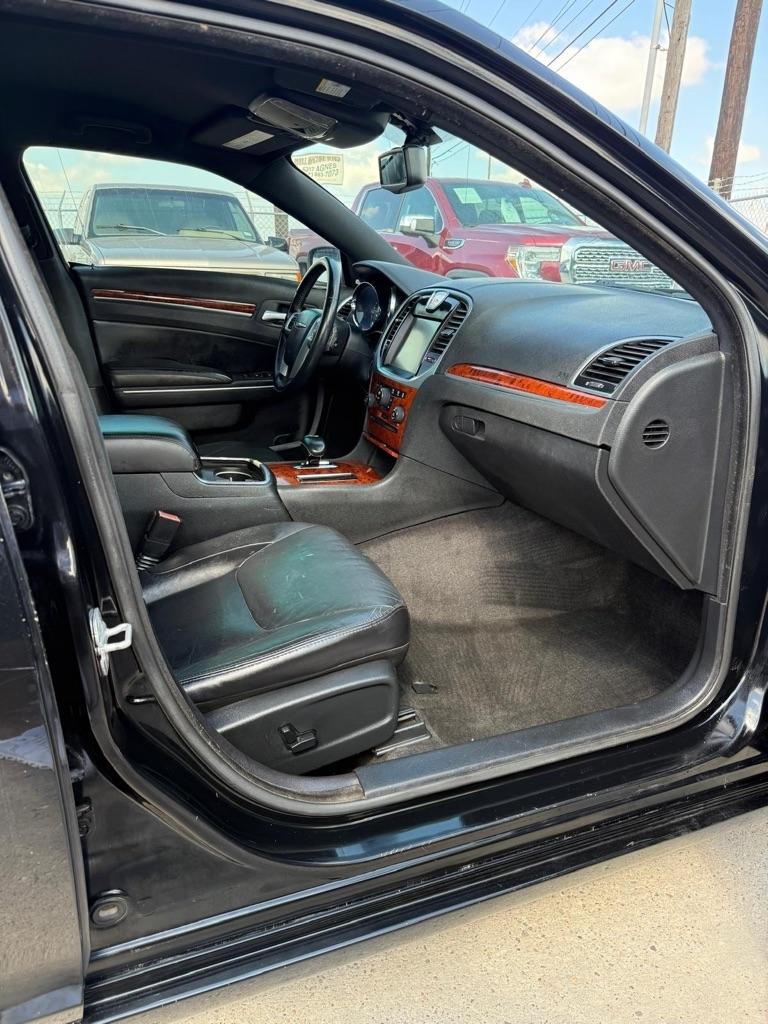 Chrysler 300 Limited RWD 2012