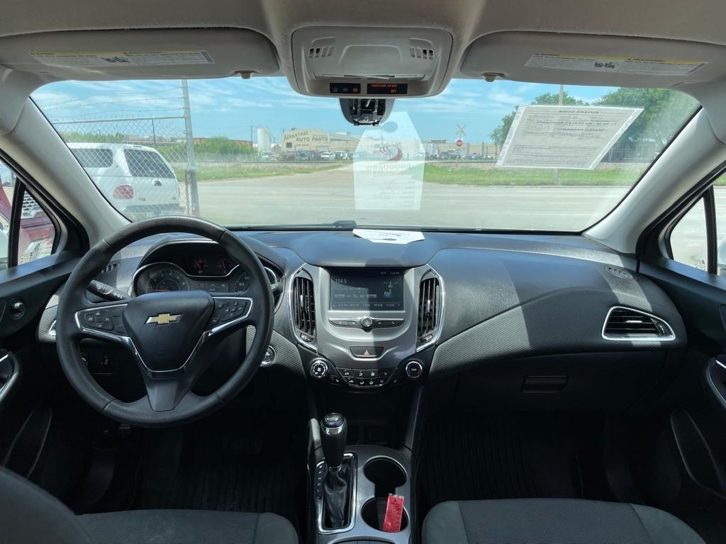 Chevrolet Cruze LT Auto Hatchback 2017