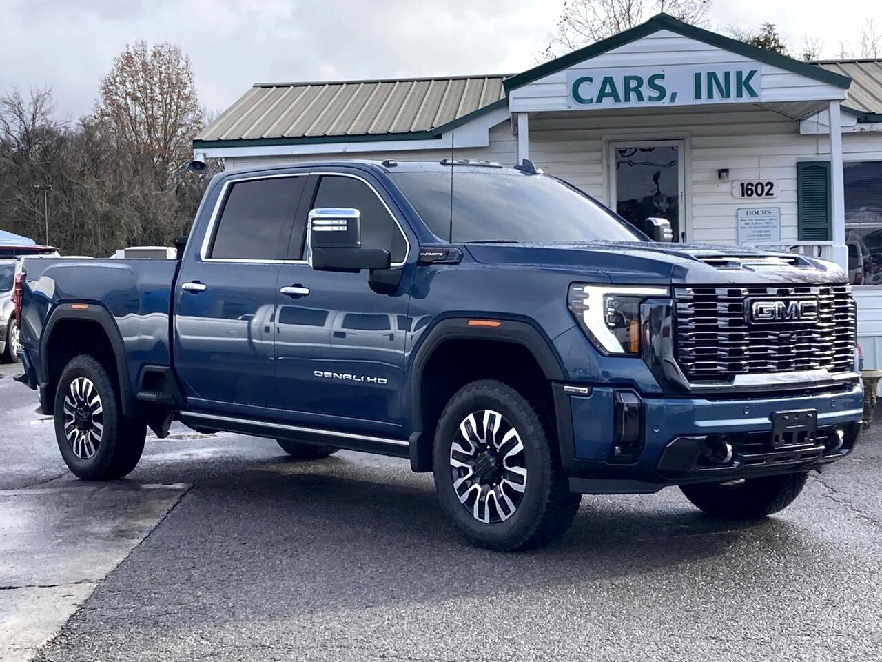 2024 GMC Sierra 2500HD Denali Ultimate Crew Cab 4WD