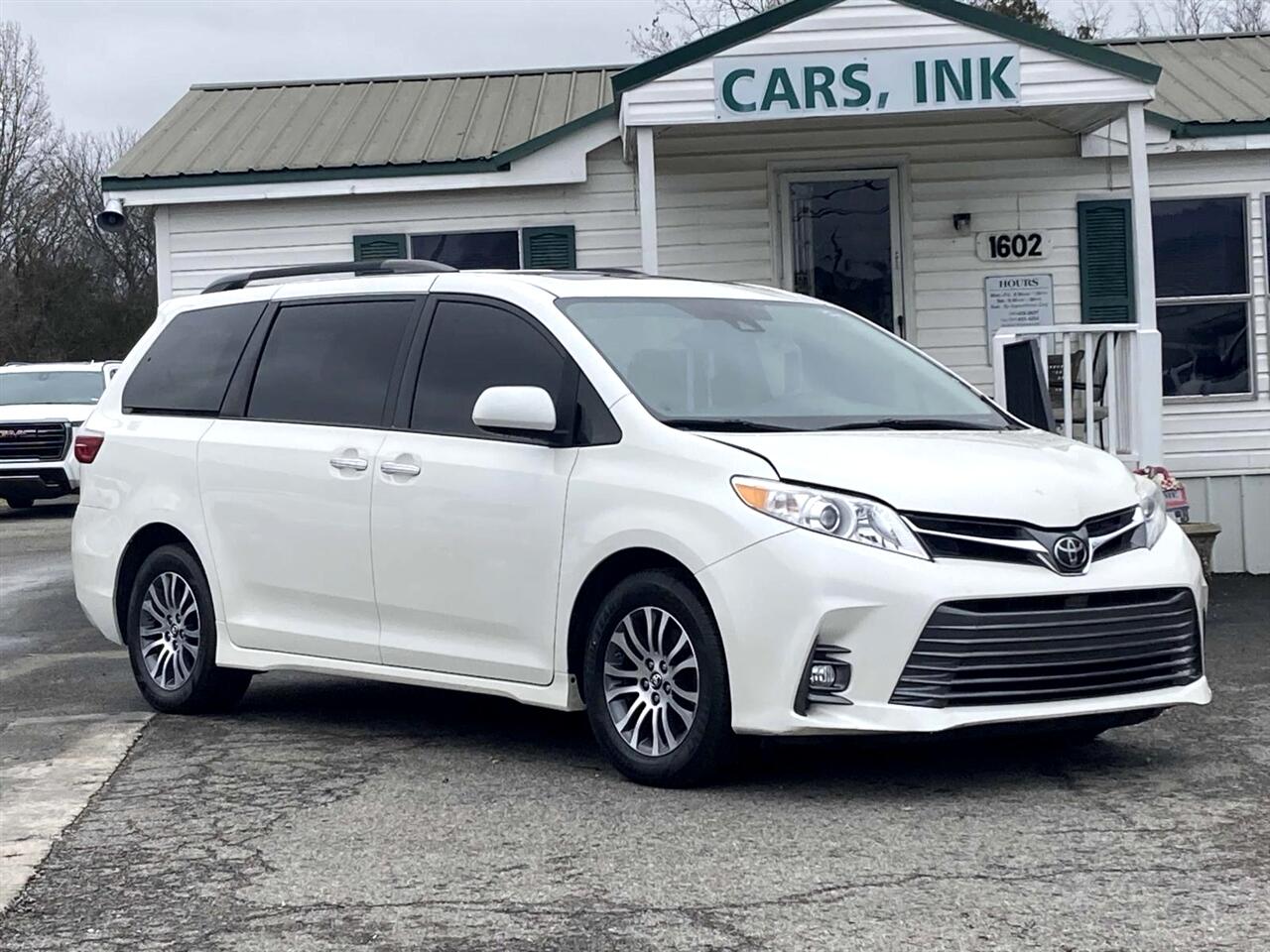 2018 Toyota Sienna Limited Premium 7-Passenger