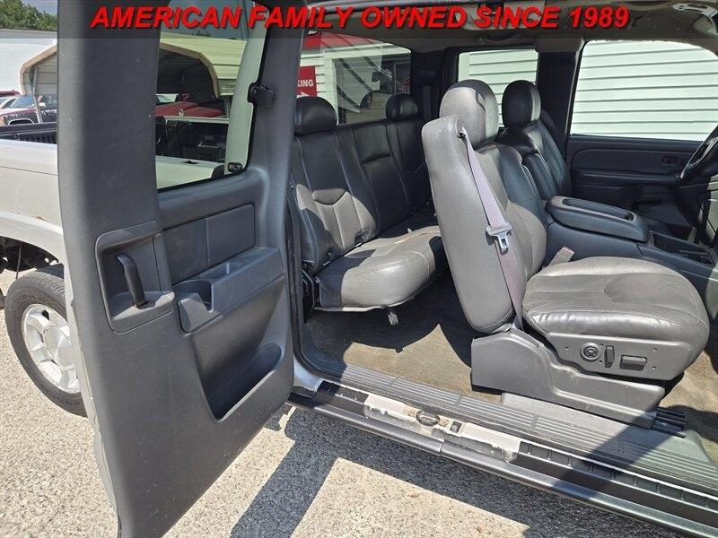 GMC Sierra 1500 Ext. Cab Long Bed 4WD 2005