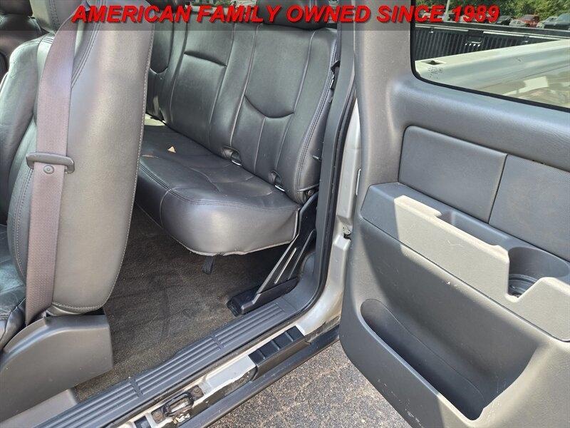 GMC Sierra 1500 Ext. Cab Long Bed 4WD 2005