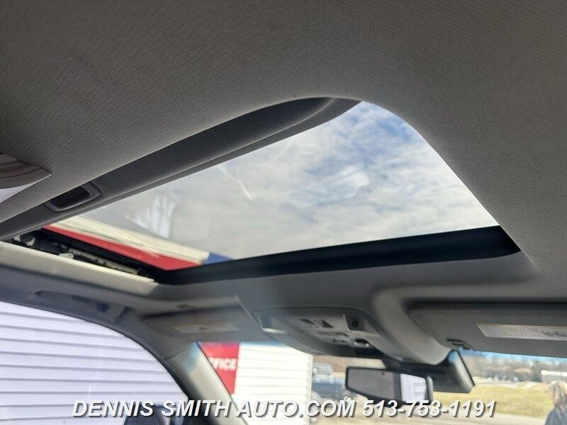 GMC Yukon Denali 4WD 2016