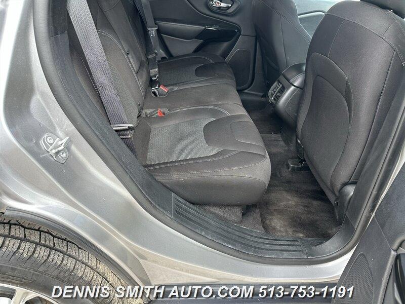 Jeep Cherokee Latitude 4WD 2019