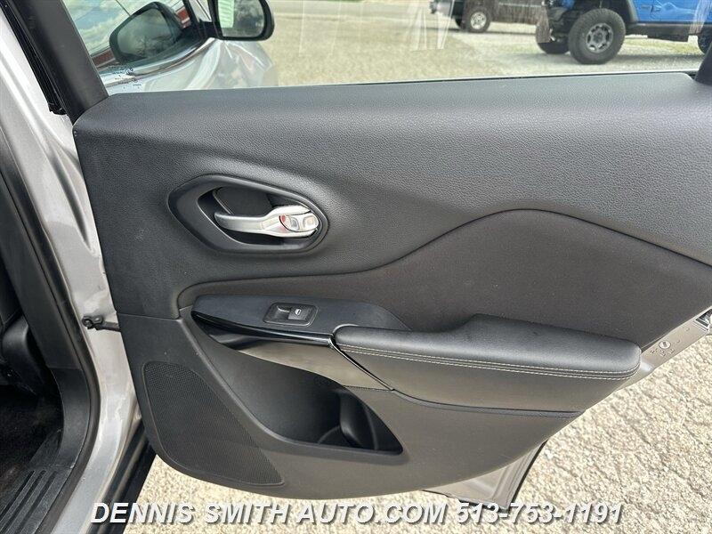 Jeep Cherokee Latitude 4WD 2019