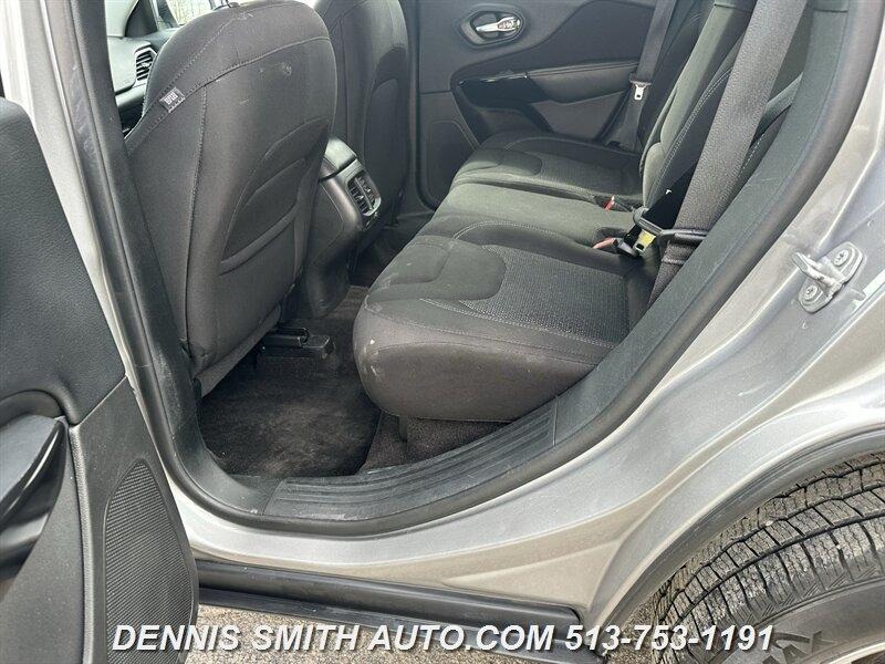 Jeep Cherokee Latitude 4WD 2019