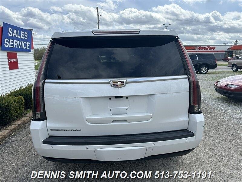 Cadillac Escalade Luxury 4WD 2017