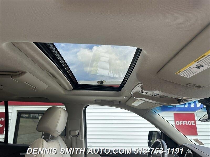 Cadillac Escalade Luxury 4WD 2017