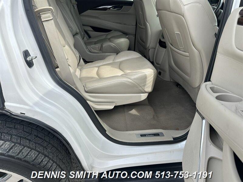 Cadillac Escalade Luxury 4WD 2017