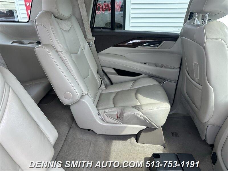 Cadillac Escalade Luxury 4WD 2017