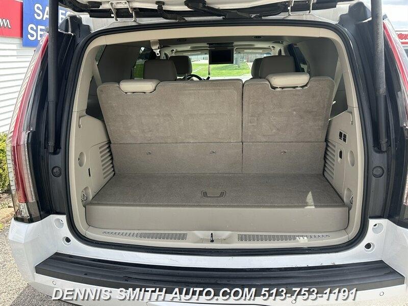 Cadillac Escalade Luxury 4WD 2017