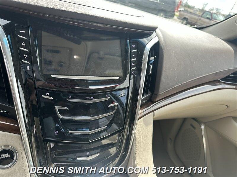 Cadillac Escalade Luxury 4WD 2017