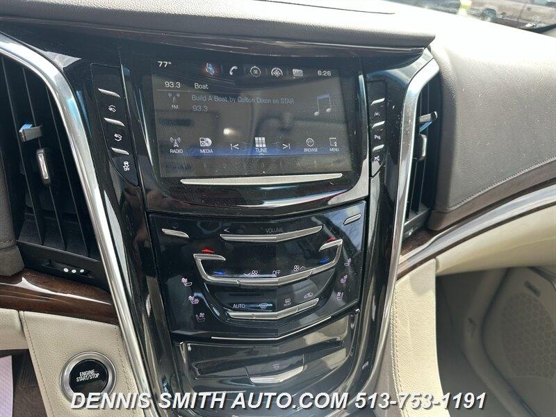 Cadillac Escalade Luxury 4WD 2017