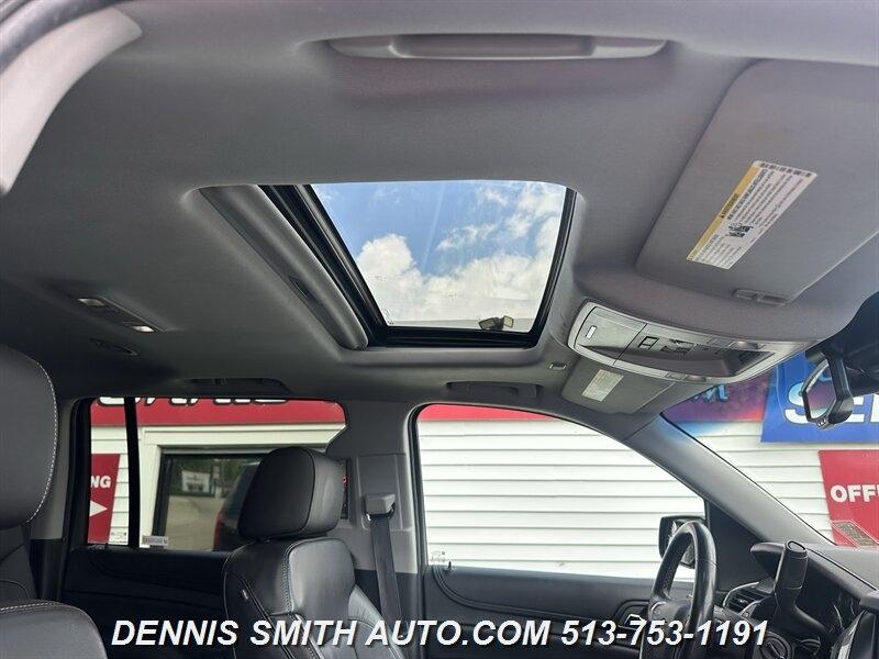 Chevrolet Suburban LT 4WD 2015