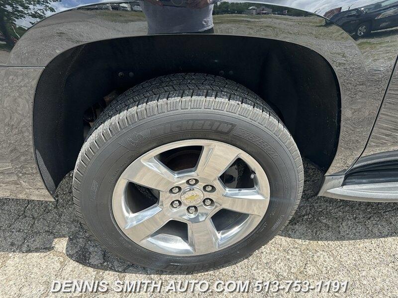 Chevrolet Suburban LT 4WD 2015