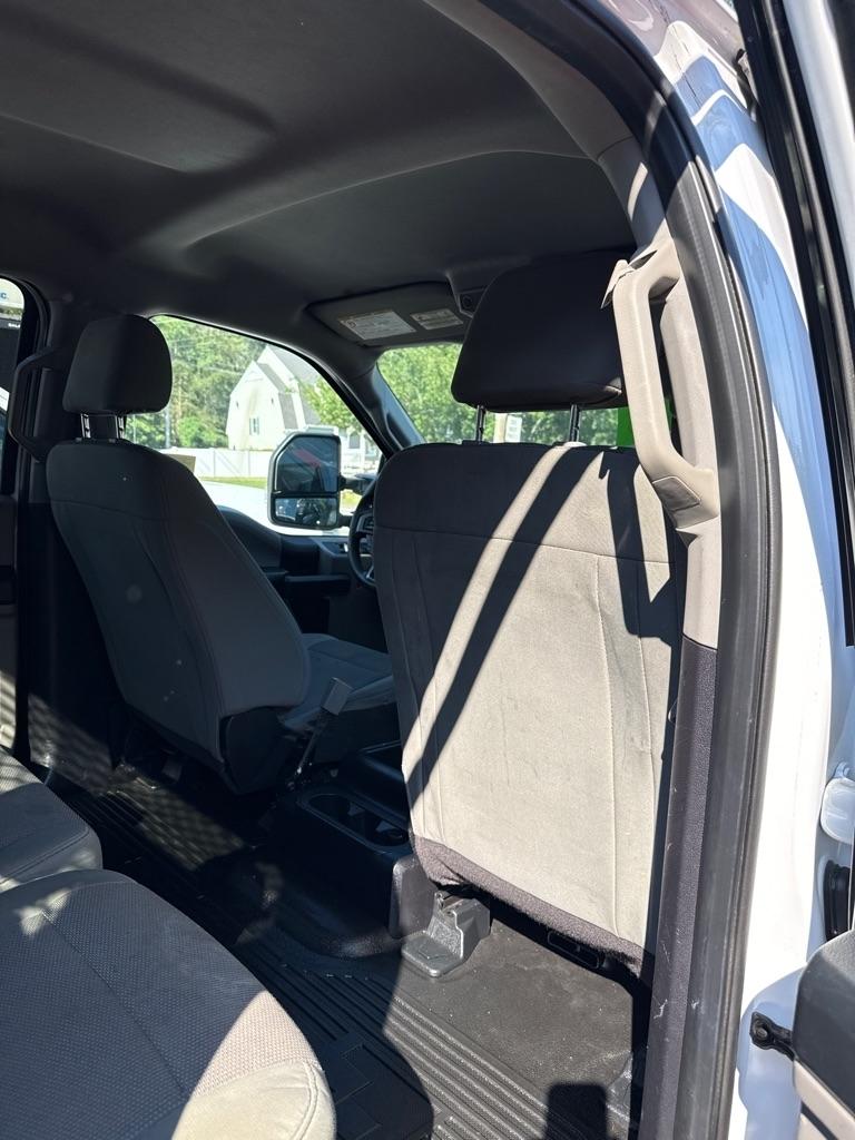 Ford F-350 SD XL Crew Cab Long Bed DRW 4WD 2019
